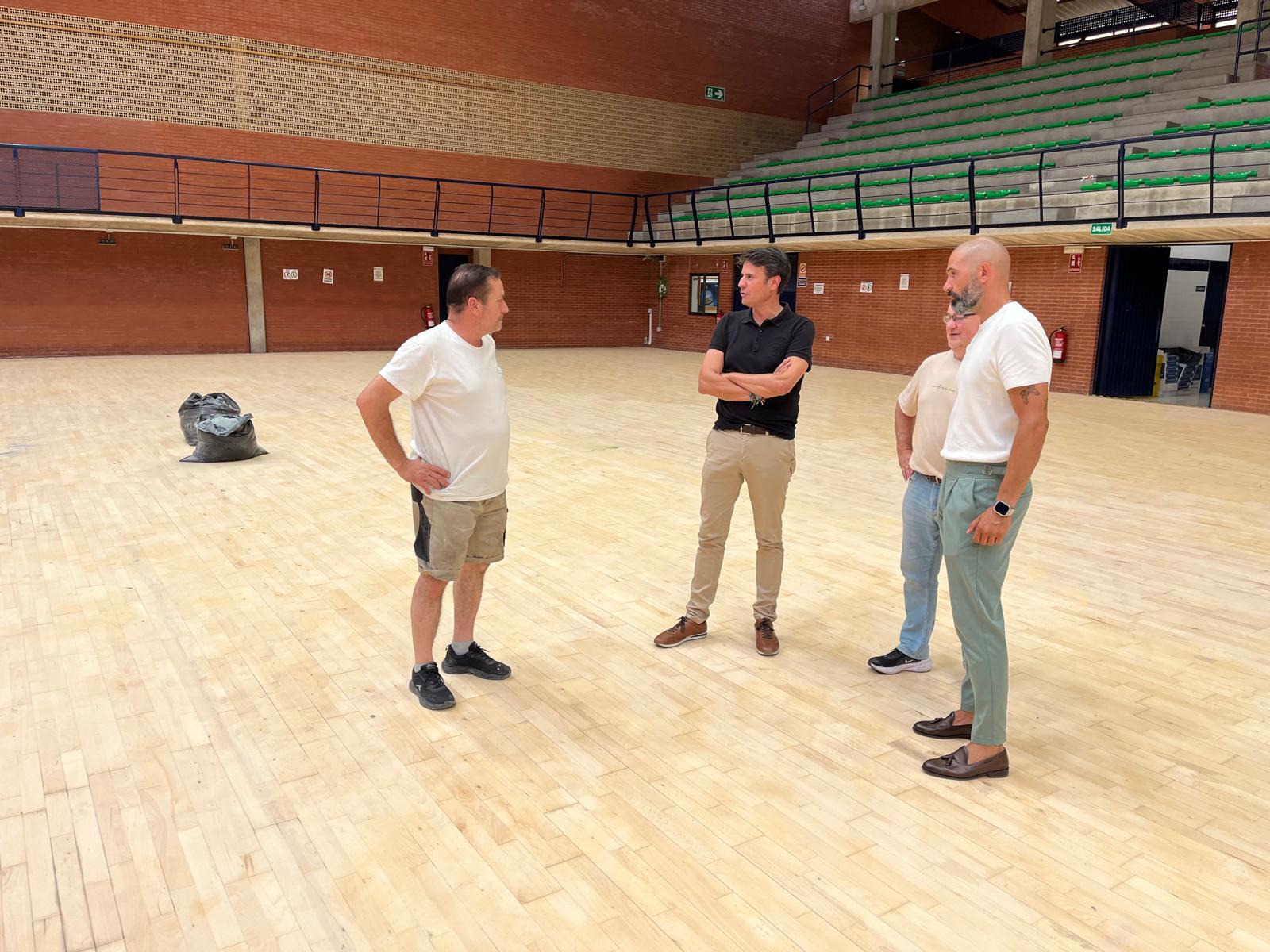 Deporte Molina Reparación pista Pabellón Serrerías Visita alcalde a obras Foto1